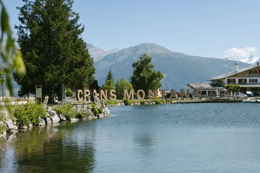 Crans-Montana et l'étang Grenon